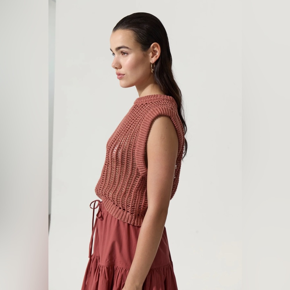 Deluc Pink Cropped Knit Sleeveless Top - Picture 5 of 10